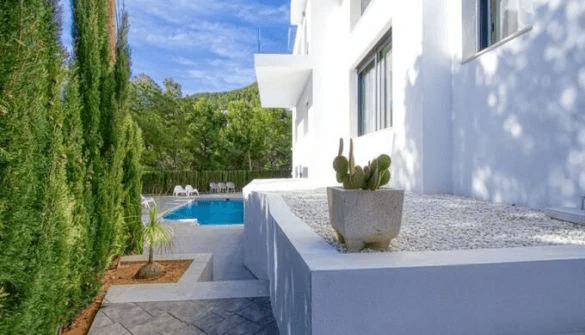 Nybygg villa med 4 soverom i Calpe med sjøutsikt.