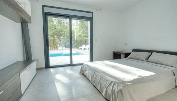 Nybygg villa med 4 soverom i Calpe med sjøutsikt.