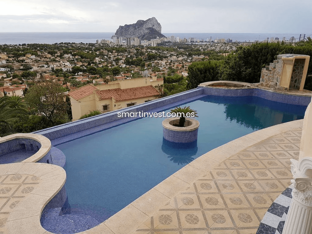 Impressive Luxury Villa with Pool and Spectacular Views in Costa Blanca