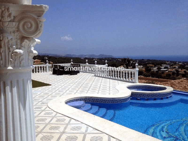 Impressive Luxury Villa with Pool and Spectacular Views in Costa Blanca