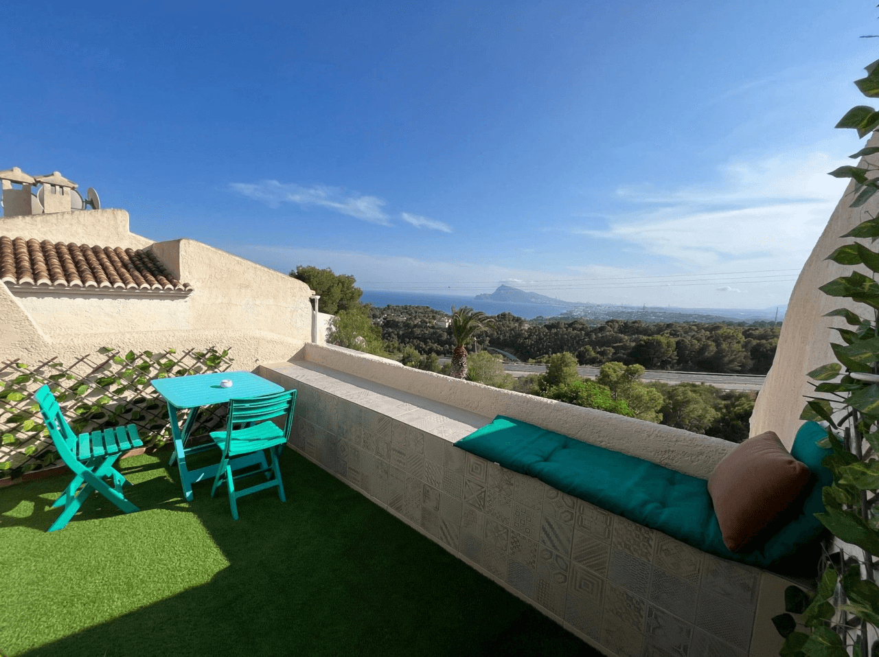Preciøst rækkehus med havudsigt i Altea Hills