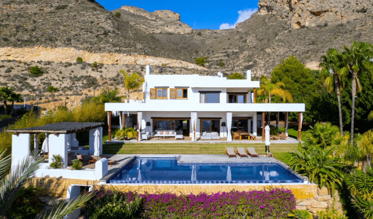 Villa med panoramautsikt over havet og horisonten i Benidorm