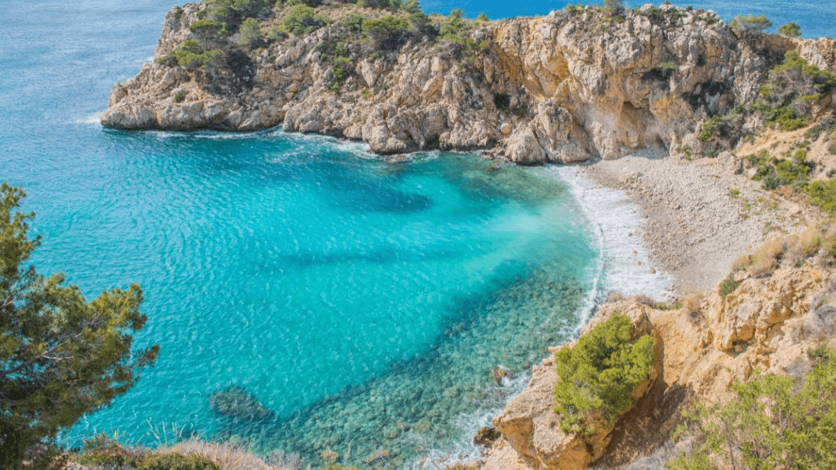 Preciøst rækkehus med havudsigt i Altea Hills