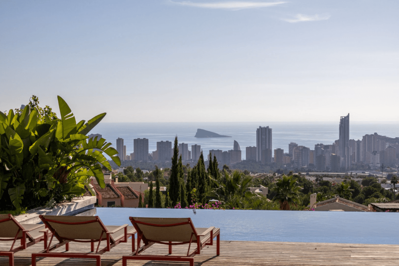 Villa med panoramautsikt over havet og horisonten i Benidorm