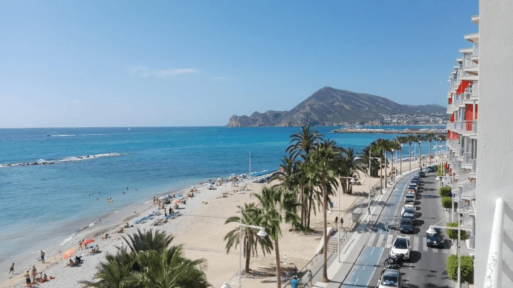 Preciøst rækkehus med havudsigt i Altea Hills