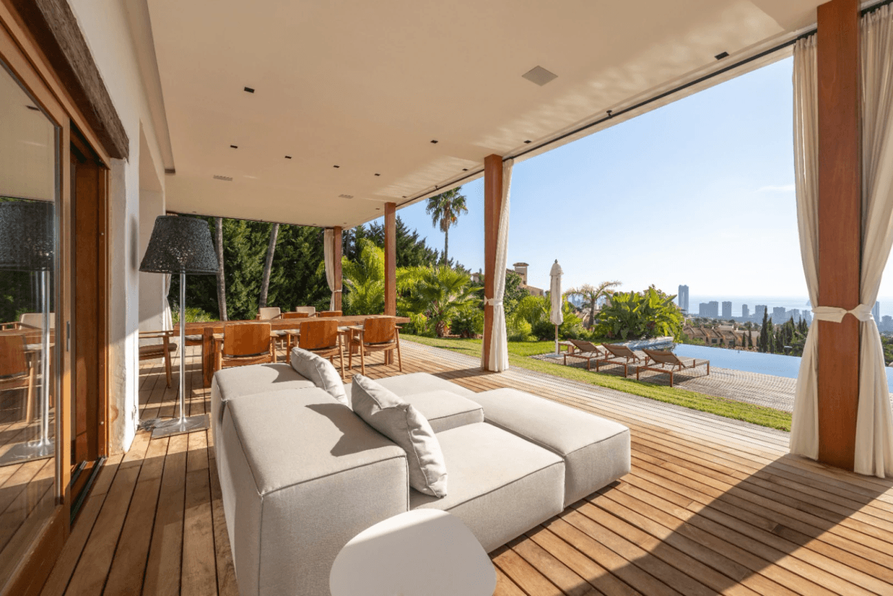 Villa med panoramautsikt over havet og horisonten i Benidorm