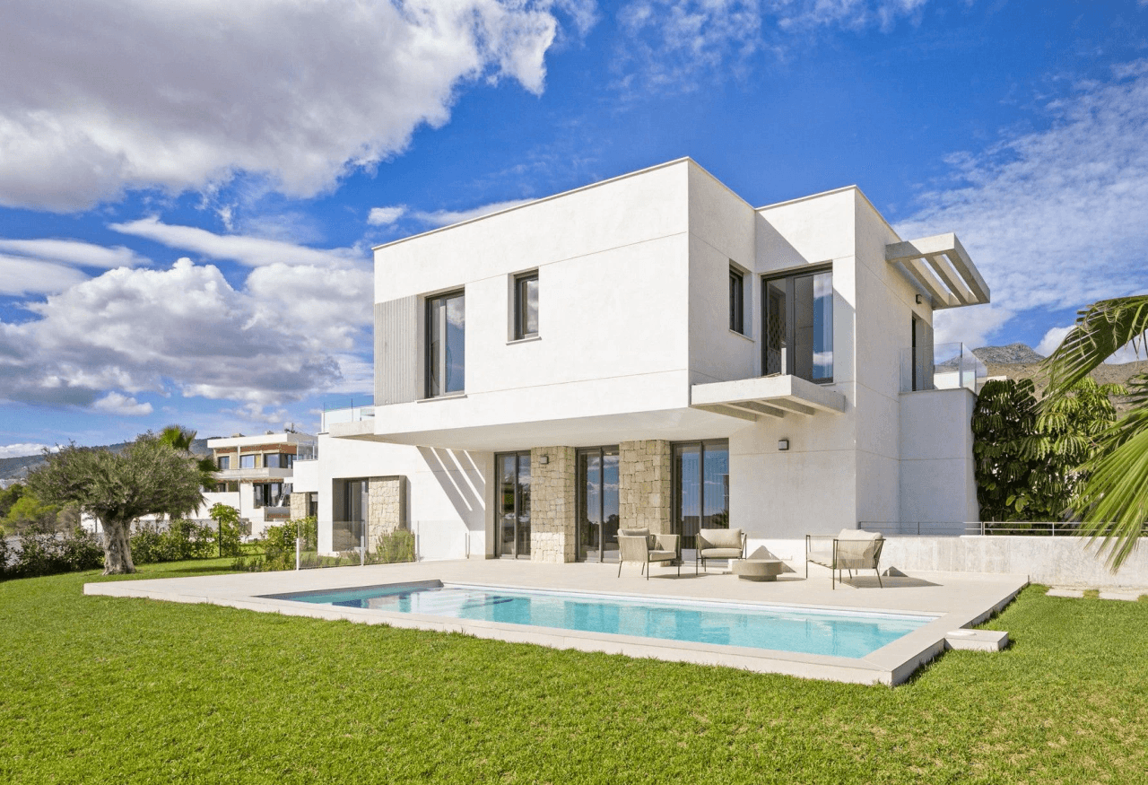 Villa orientación sur y vistas al mar