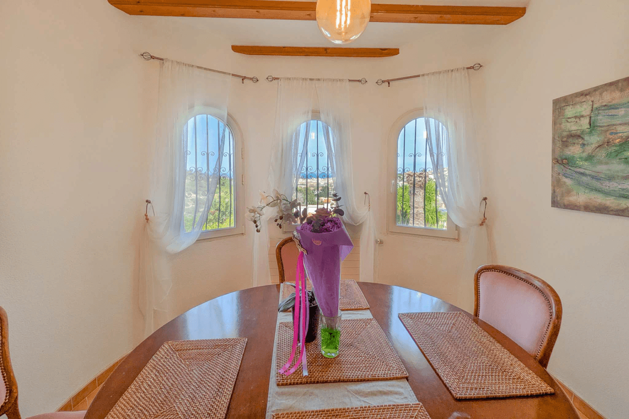 Villa til salg i Denia