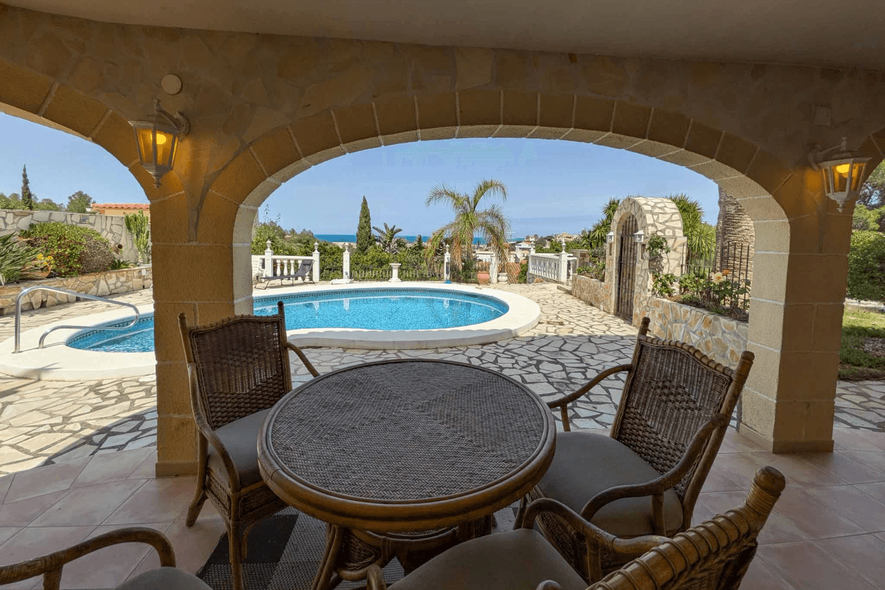 Villa til salg i Denia