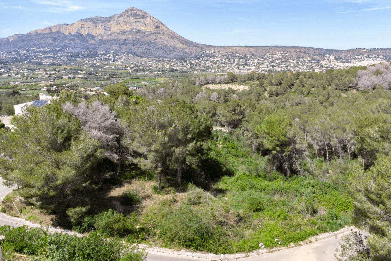 Terrain à la vente à Javea