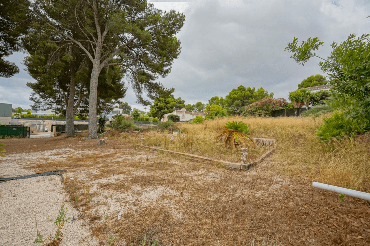 Terrain à la vente à Javea