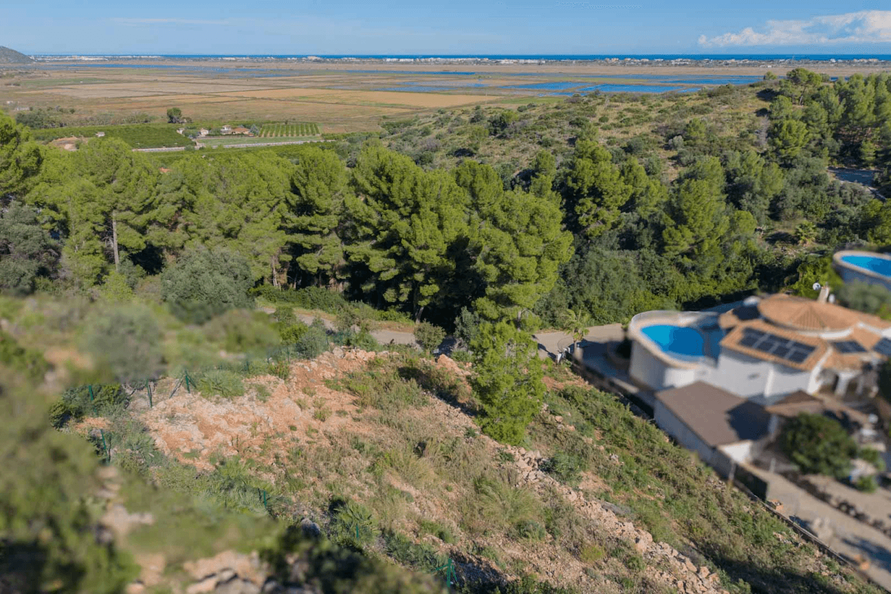 Terrain à la vente à Pego