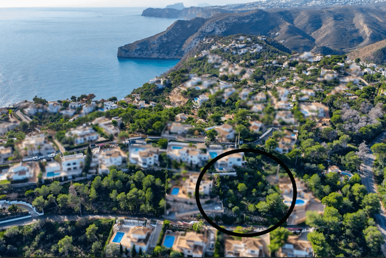 Terrain à la vente à Javea