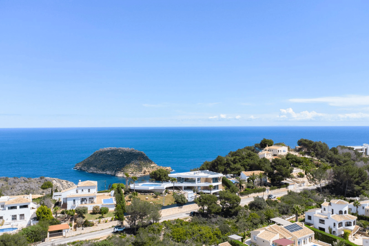 Fantastique villa de luxe avec vue panoramique sur la mer