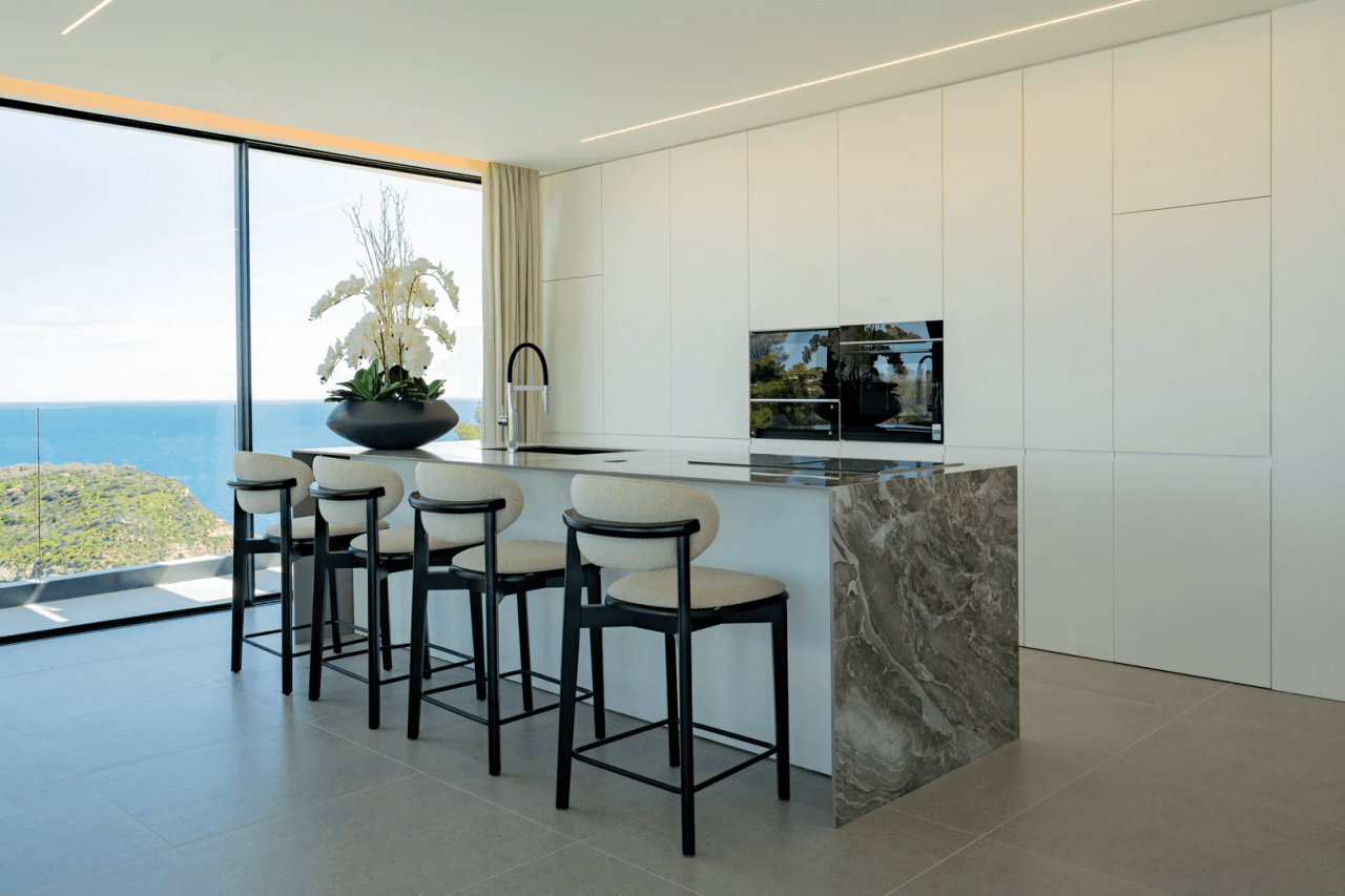 Fantastique villa de luxe avec vue panoramique sur la mer