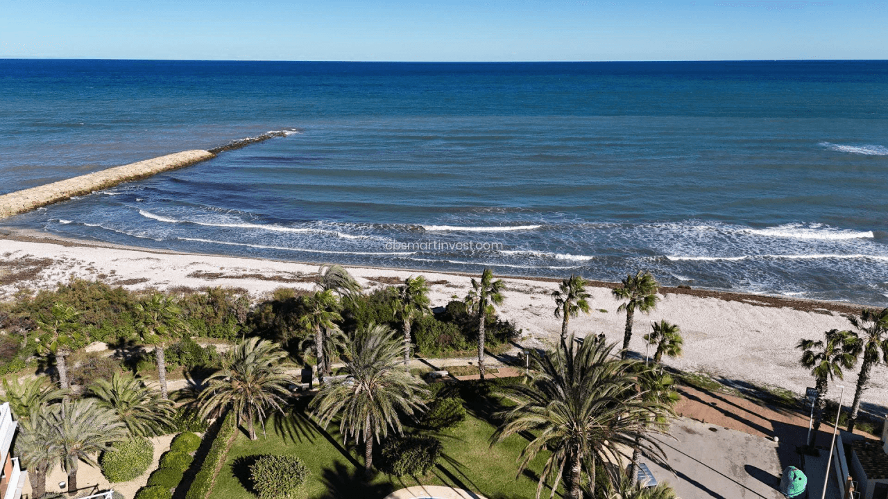 Leilighet i første linje ved stranden i Las Marinas, Dénia
