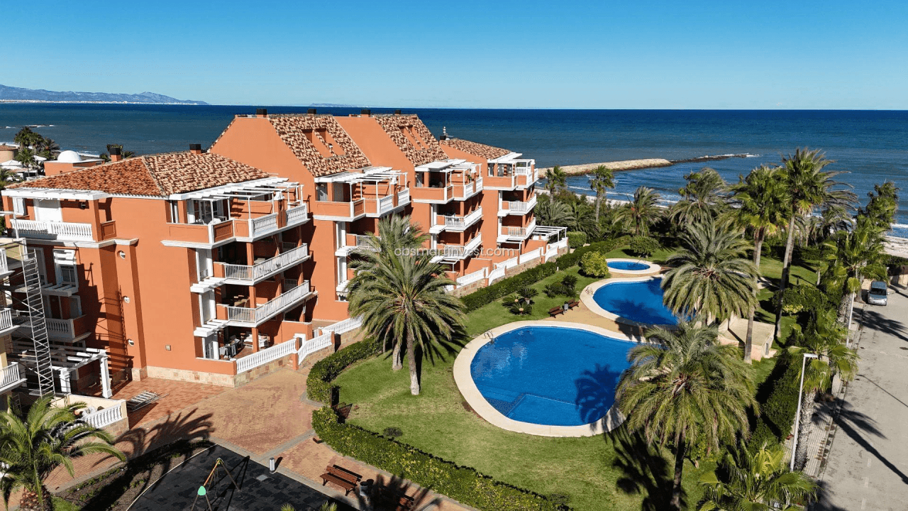 Lejlighed på første linje ved stranden i Las Marinas, Dénia