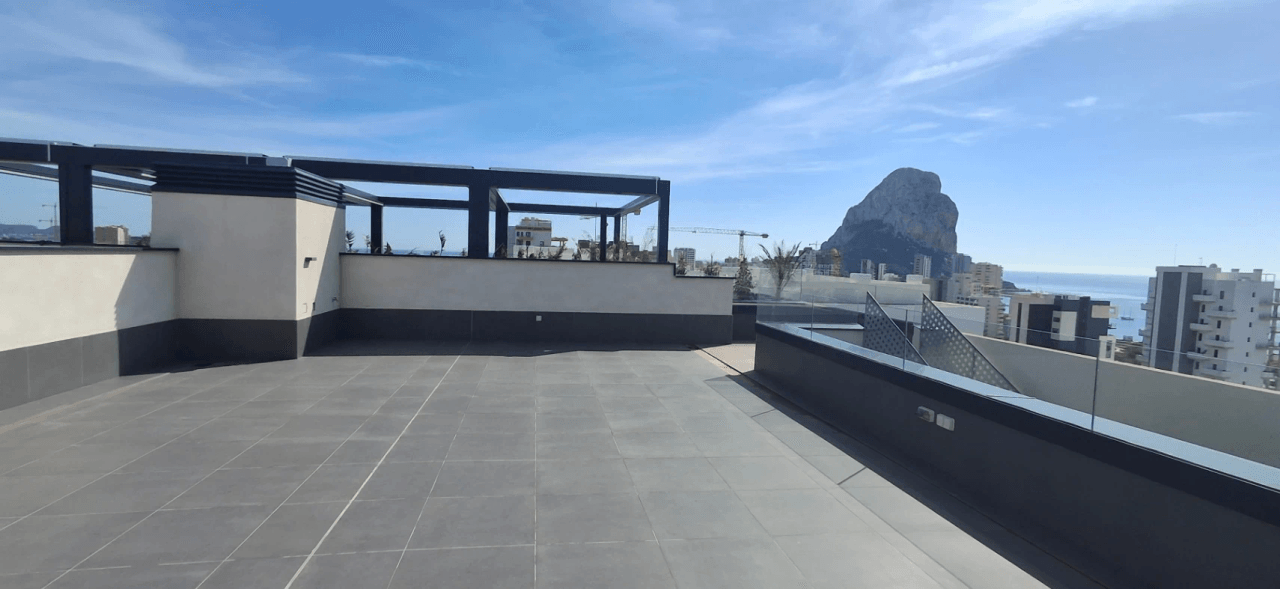 Nyoppusset penthouse med panoramautsikt over Calpe og havet.