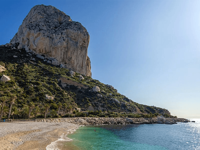 Leiligheter med to etasjer i første rekke til stranden i La Fossa, Calpe