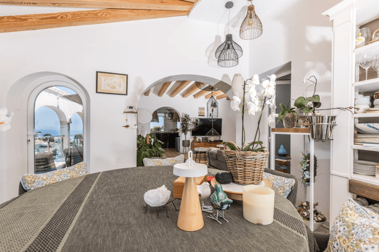 Villa con vistas panorámicas al mar y la Isla de Portichol en Javea