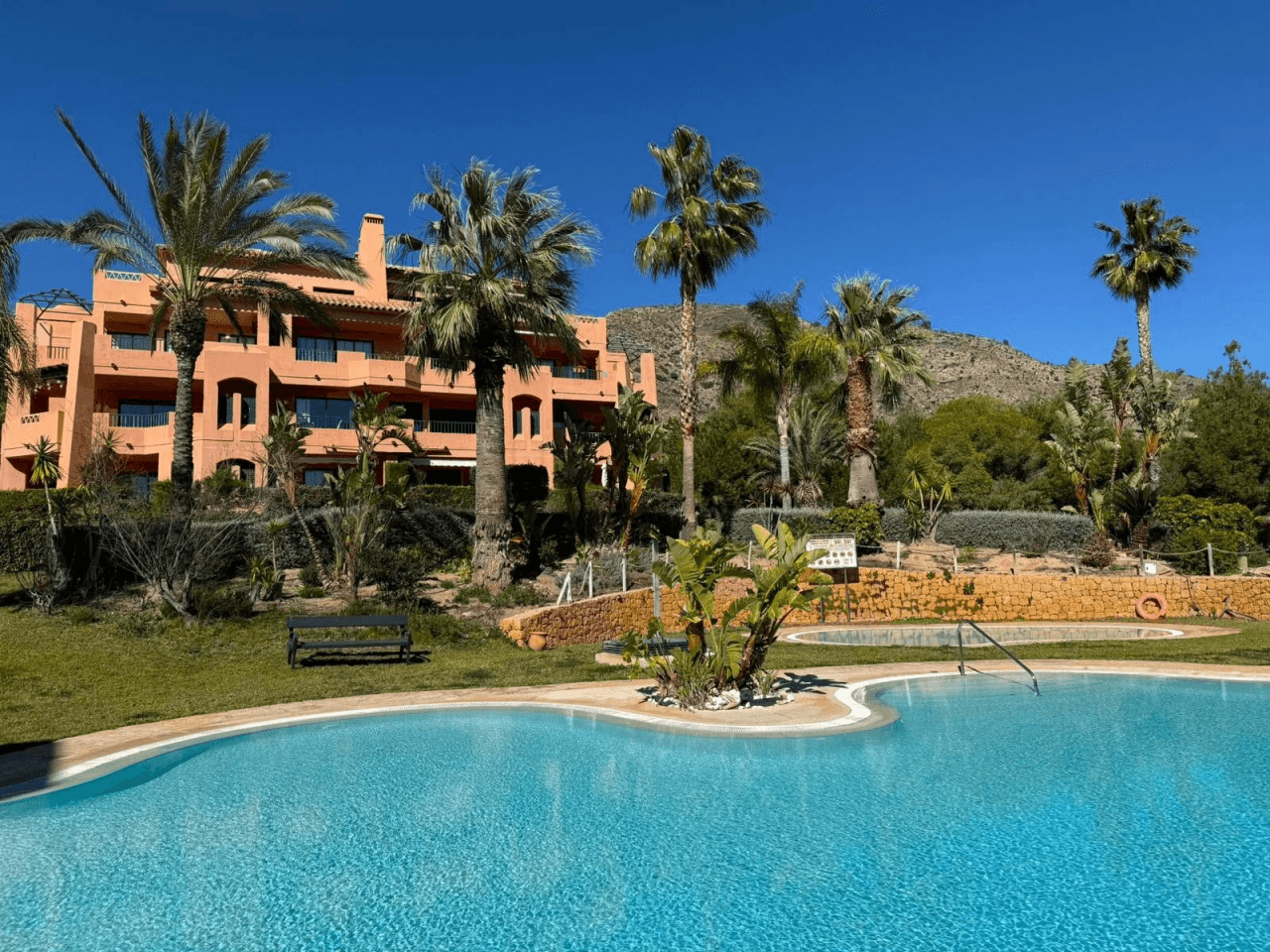 Appartement mit spektakulärem Blick auf das Meer und Benidorm.