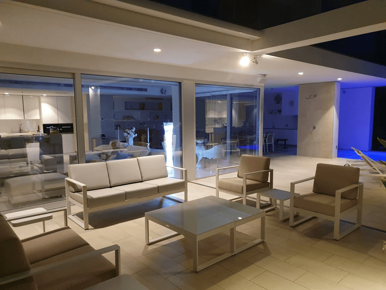 Modern luxury villa with panoramic views of the Mediterranean Sea in the prestigious Sierra de Altea.