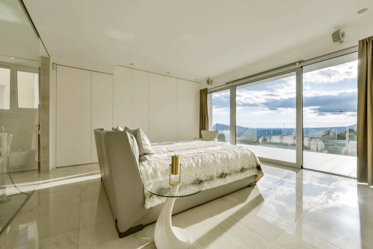 Modern luxury villa with panoramic views of the Mediterranean Sea in the prestigious Sierra de Altea.