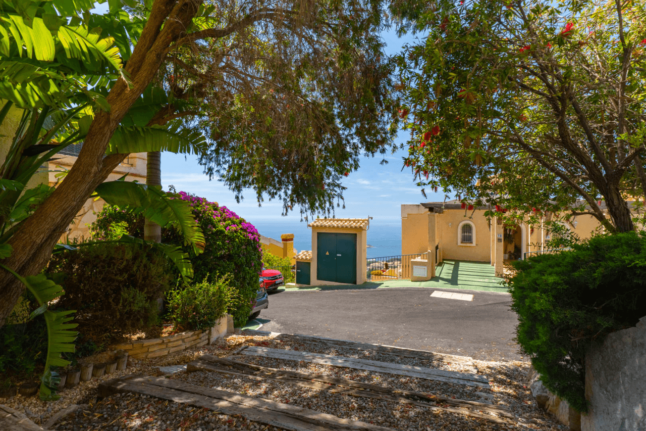 Villa for sale in Altea
