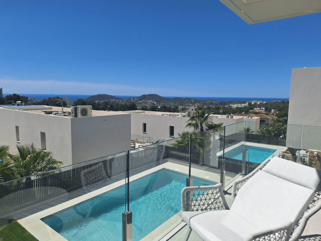 Moderne Villa bezugsfertig