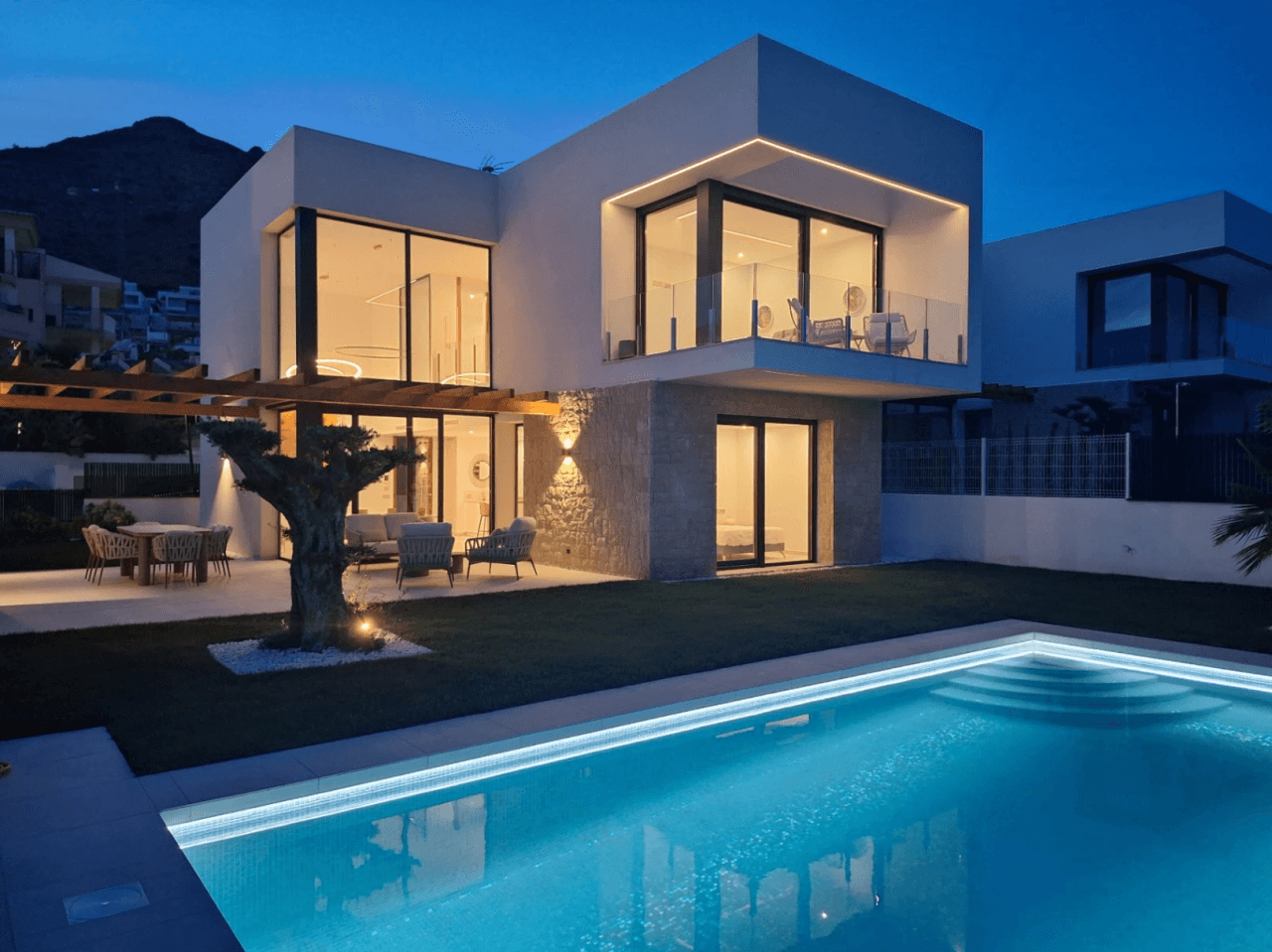 Moderne Villa bezugsfertig