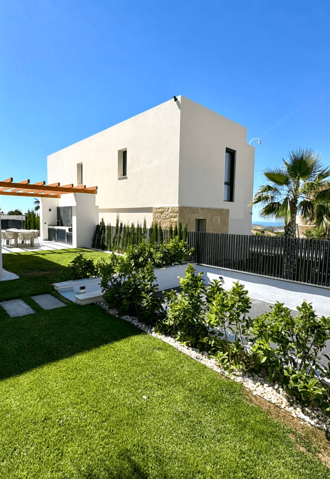 Moderne Villa bezugsfertig
