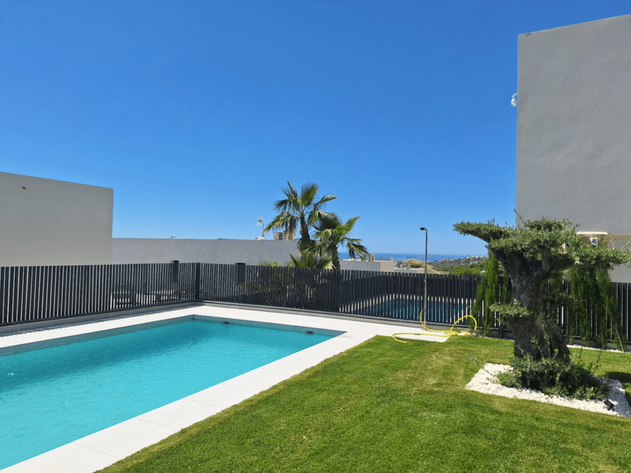 Moderne Villa bezugsfertig