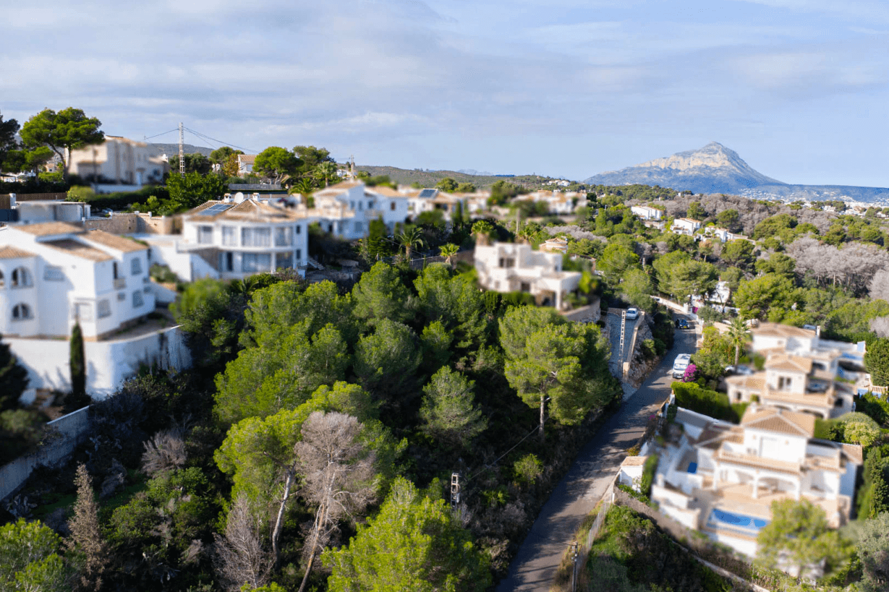 Terrain à la vente à Javea