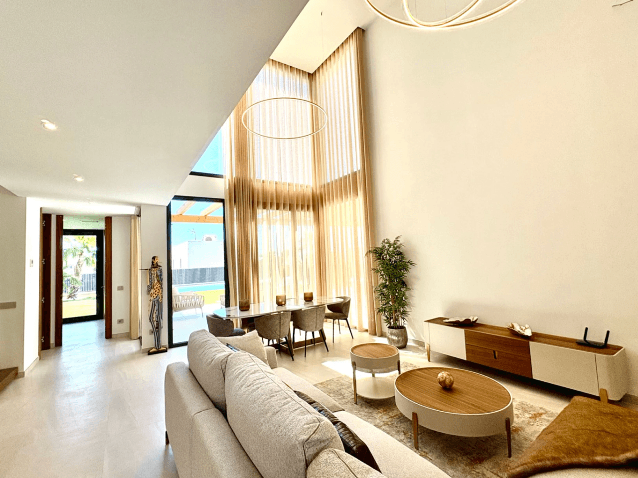 Moderne Villa bezugsfertig