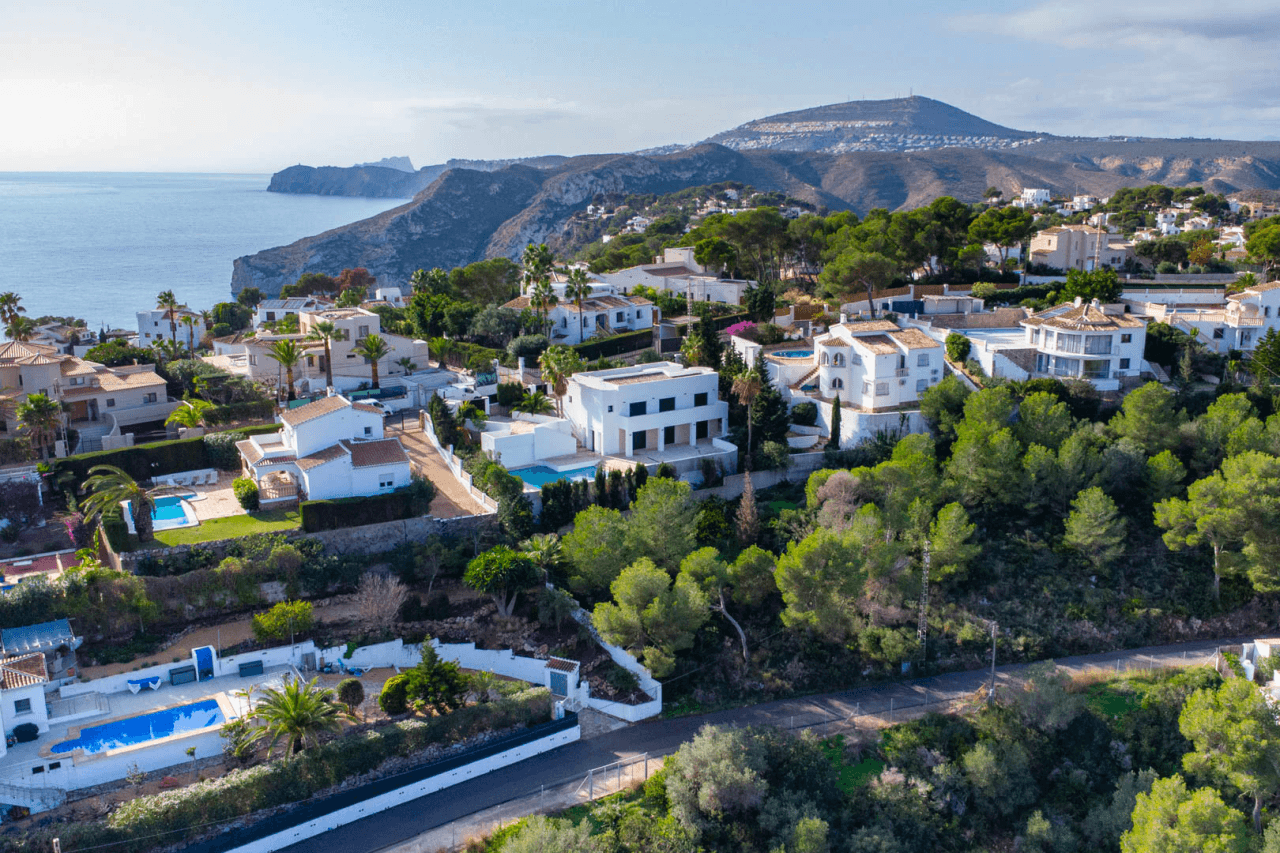 Terrain à la vente à Javea
