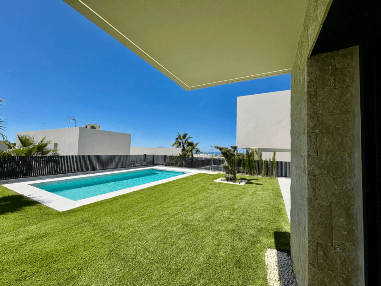 Moderne Villa bezugsfertig