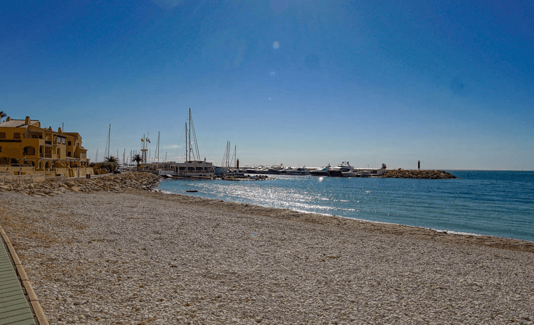Villa for sale in Altea